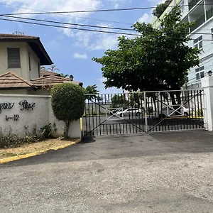 Finest Renfrew Place 1 Bedroom # 42 New Kgn 4--12 Renfrew Rd Apartment